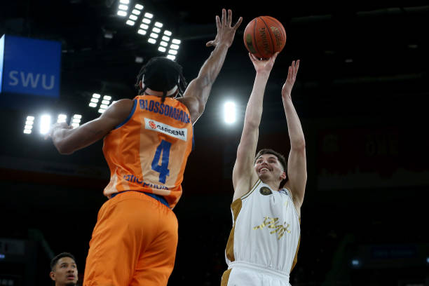 季就此失利 季就此失利